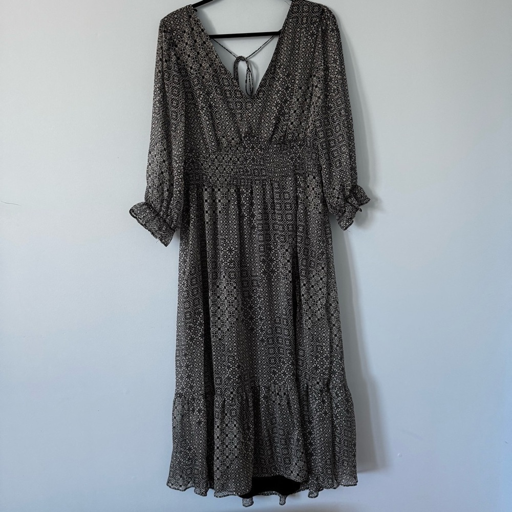 Dex Black & White Boho Maxi Dress โ Smocked Waist, V-Neck, XL